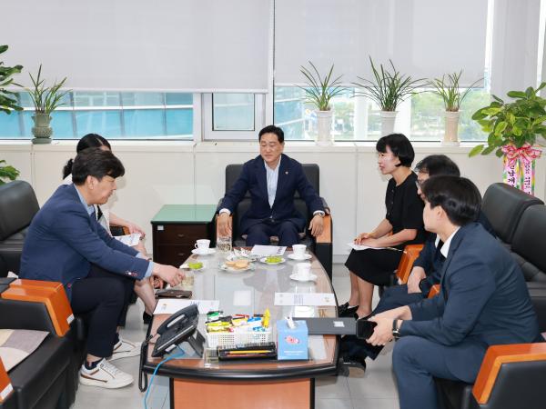 2025년 제2차 의정자문위원회 기획행정분과 회의 첨부이미지 : 25년09월09일 2025년 제2차 의정자문위원회 기획행정분과 회의 - 001.jpg