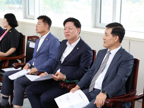 2025년 2차 전라남도의회 의정자문위원회 회의 첨부이미지 : 25년09월09일 2025년 2차 전라남도의회 의정자문휘원회 회의 (29).jpg