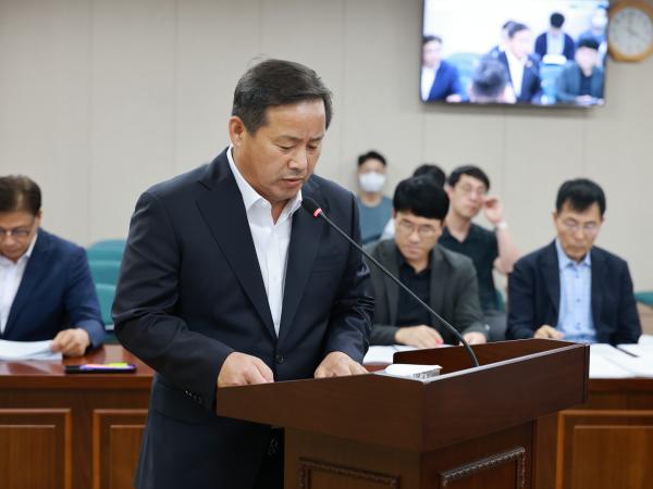 제393회 임시회 농수산위원회 회의 첨부이미지 : 25년09월09일 제393회 임시회 농수산위원회 회의 - 042.jpg