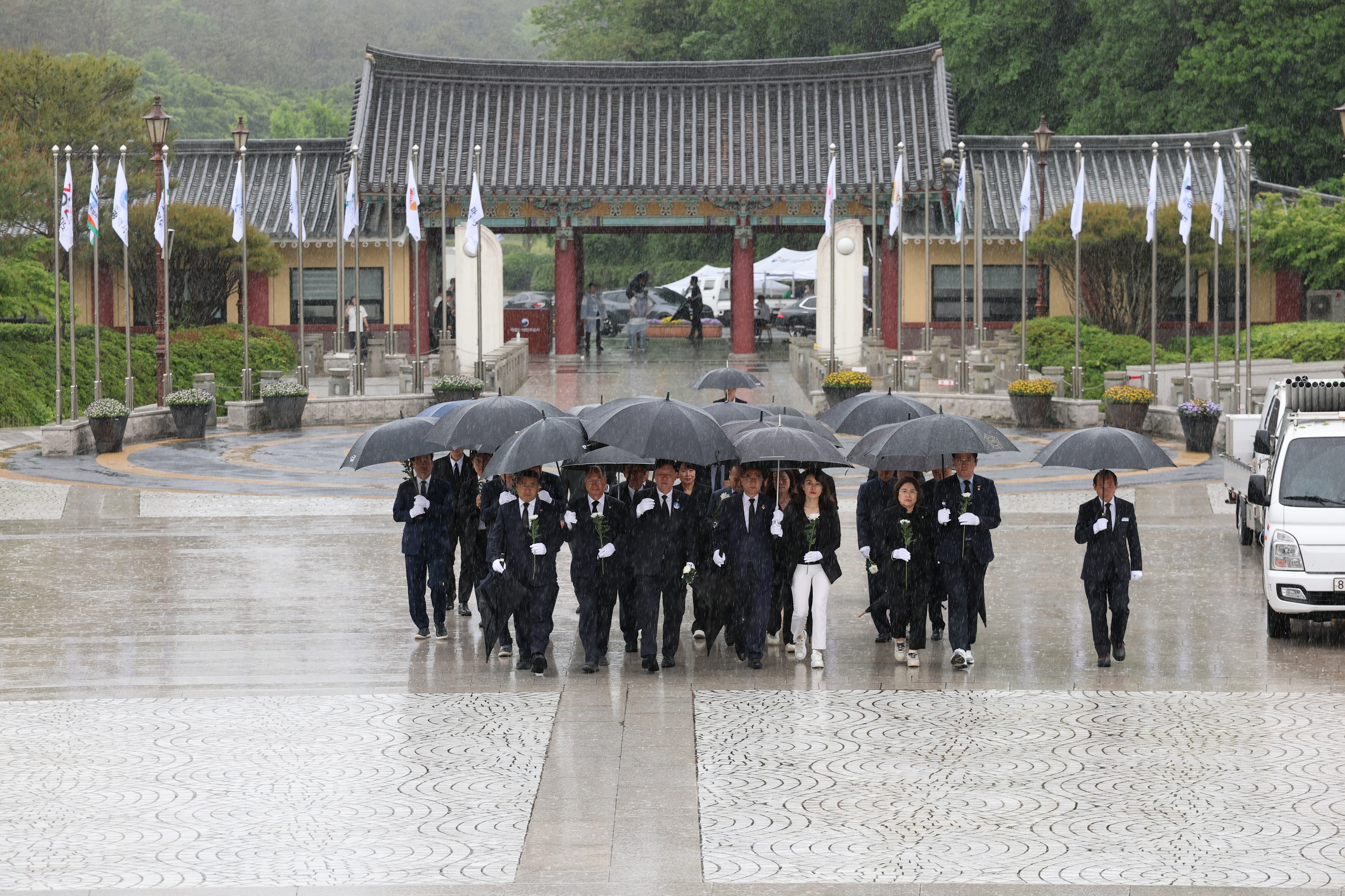 제45주년 5·18민주화운동기념 합동 참배 첨부이미지 : 25년05월16일 제45주년 5.18민주화운동 기념 합동참배 - 007.jpg