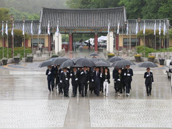 제45주년 5·18민주화운동기념 합동 참배 첨부이미지 : 25년05월16일 제45주년 5.18민주화운동 기념 합동참배 - 007.jpg