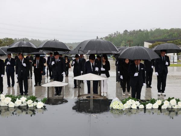 제45주년 5·18민주화운동기념 합동 참배 첨부이미지 : 25년05월16일 제45주년 5.18민주화운동 기념 합동참배 - 028.jpg