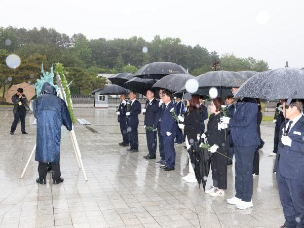 제45주년 5·18민주화운동기념 합동 참배 첨부이미지 : 25년05월16일 제45주년 5.18민주화운동 기념 합동참배 - 011.jpg