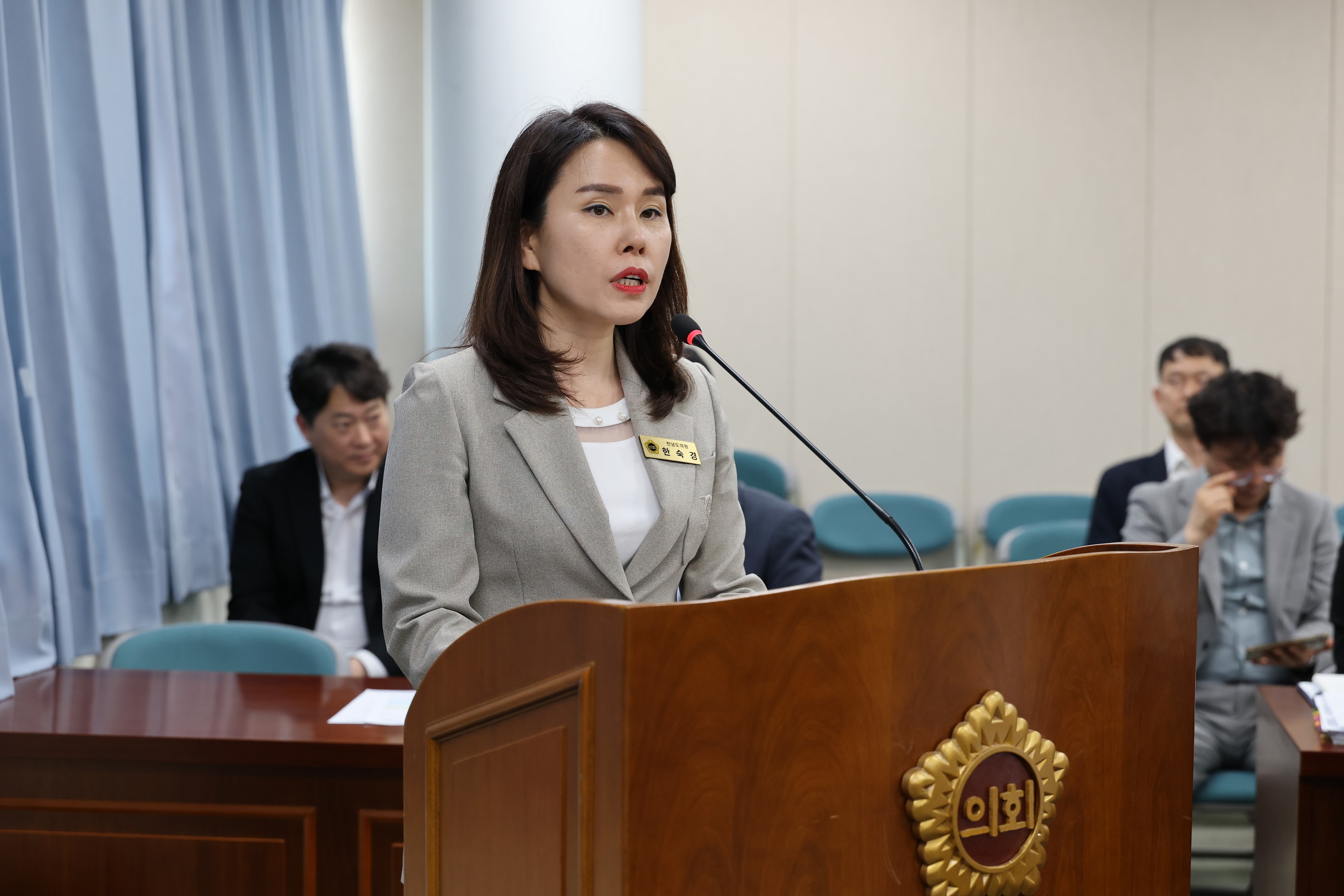 제390회 임시회 기획행정위원회 회의 첨부이미지 : 25년05월08일 제390회 임시회 기획행정위원회 회의 - 015.jpg