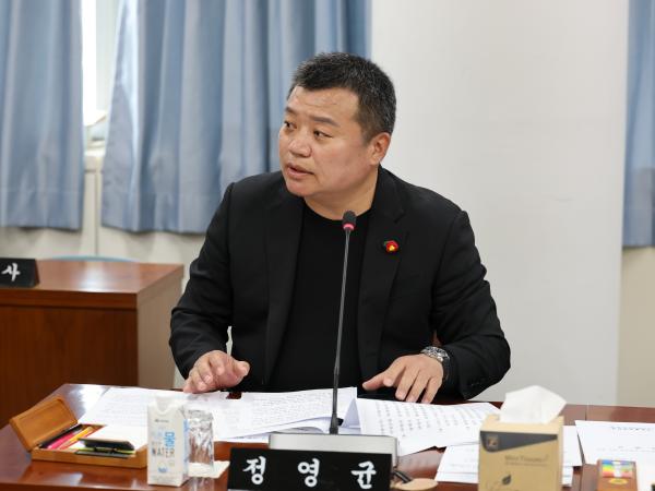 제390회 임시회 기획행정위원회 회의 첨부이미지 : 25년05월08일 제390회 임시회 기획행정위원회 회의 - 027.jpg