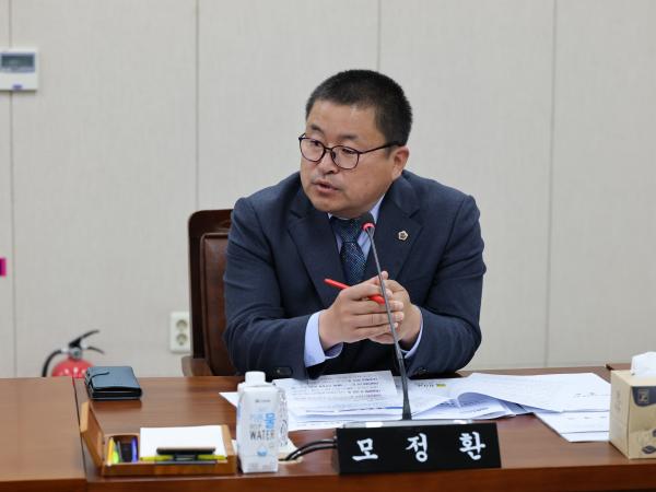 제390회 임시회 기획행정위원회 회의 첨부이미지 : 25년05월08일 제390회 임시회 기획행정위원회 회의 - 041.jpg