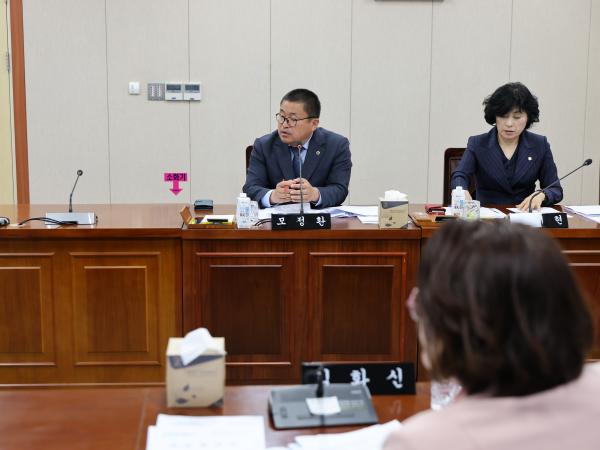 제390회 임시회 기획행정위원회 회의 첨부이미지 : 25년05월08일 제390회 임시회 기획행정위원회 회의 - 043.jpg