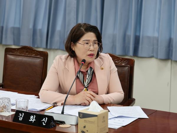 제390회 임시회 기획행정위원회 회의 첨부이미지 : 25년05월08일 제390회 임시회 기획행정위원회 회의 - 048.jpg