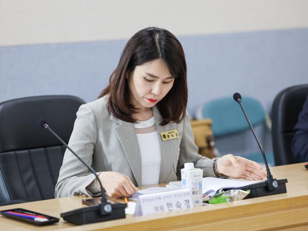 전라남도의회 소식지 편집위원회 회의 첨부이미지 : 25년05월08일 전라남도의회 소식지 편집위원회 회의 (9).jpg