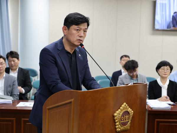 제390회 임시회 기획행정위원회 회의 첨부이미지 : 25년05월08일 제390회 임시회 기획행정위원회 회의 - 010.jpg