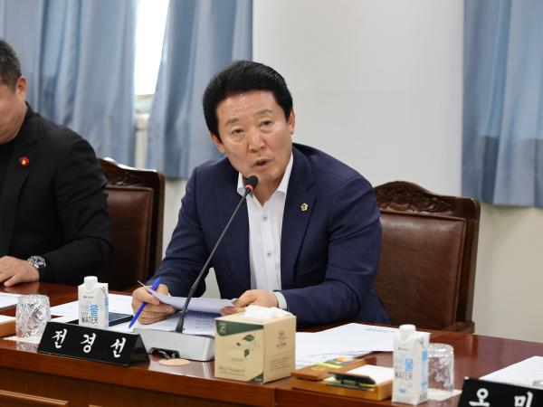 제390회 임시회 기획행정위원회 회의 첨부이미지 : 25년05월08일 제390회 임시회 기획행정위원회 회의 - 037.jpg