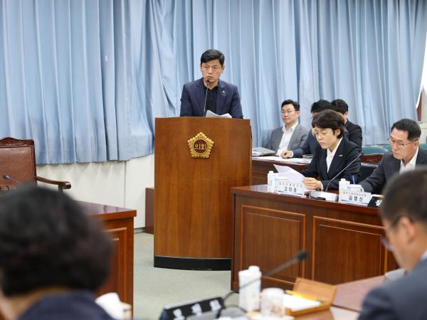 제390회 임시회 기획행정위원회 회의 첨부이미지 : 25년05월08일 제390회 임시회 기획행정위원회 회의 - 012.jpg
