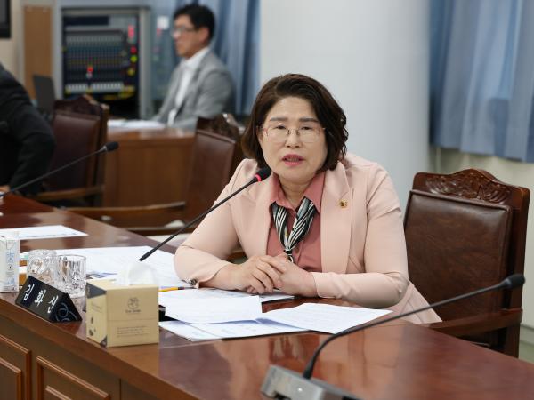 제390회 임시회 기획행정위원회 회의 첨부이미지 : 25년05월08일 제390회 임시회 기획행정위원회 회의 - 050.jpg