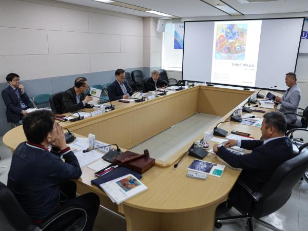 전라남도의회 소식지 편집위원회 회의 첨부이미지 : 25년05월08일 전라남도의회 소식지 편집위원회 회의 (4).jpg
