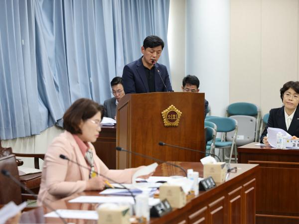 제390회 임시회 기획행정위원회 회의 첨부이미지 : 25년05월08일 제390회 임시회 기획행정위원회 회의 - 013.jpg