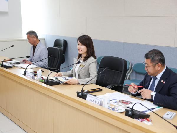 전라남도의회 소식지 편집위원회 회의 첨부이미지 : 25년05월08일 전라남도의회 소식지 편집위원회 회의 (22).jpg