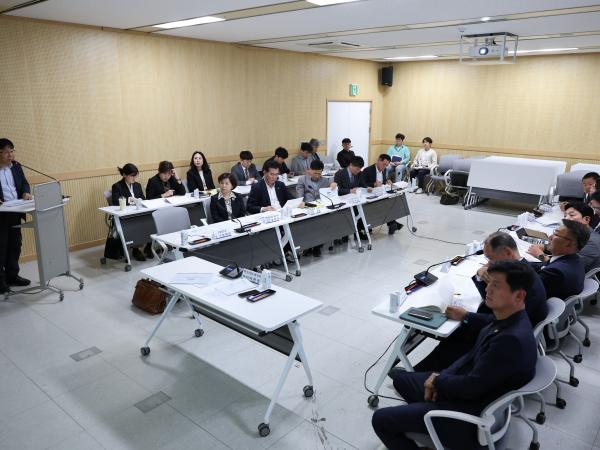 지역 및 인구감소 대응 연구회 정책연구용역 착수보고회 첨부이미지 : 25년05월08일 지역 및 인구감소 대응 연구회 정책연구용역 착수보고회 - 007.jpg