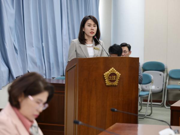 제390회 임시회 기획행정위원회 회의 첨부이미지 : 25년05월08일 제390회 임시회 기획행정위원회 회의 - 017.jpg