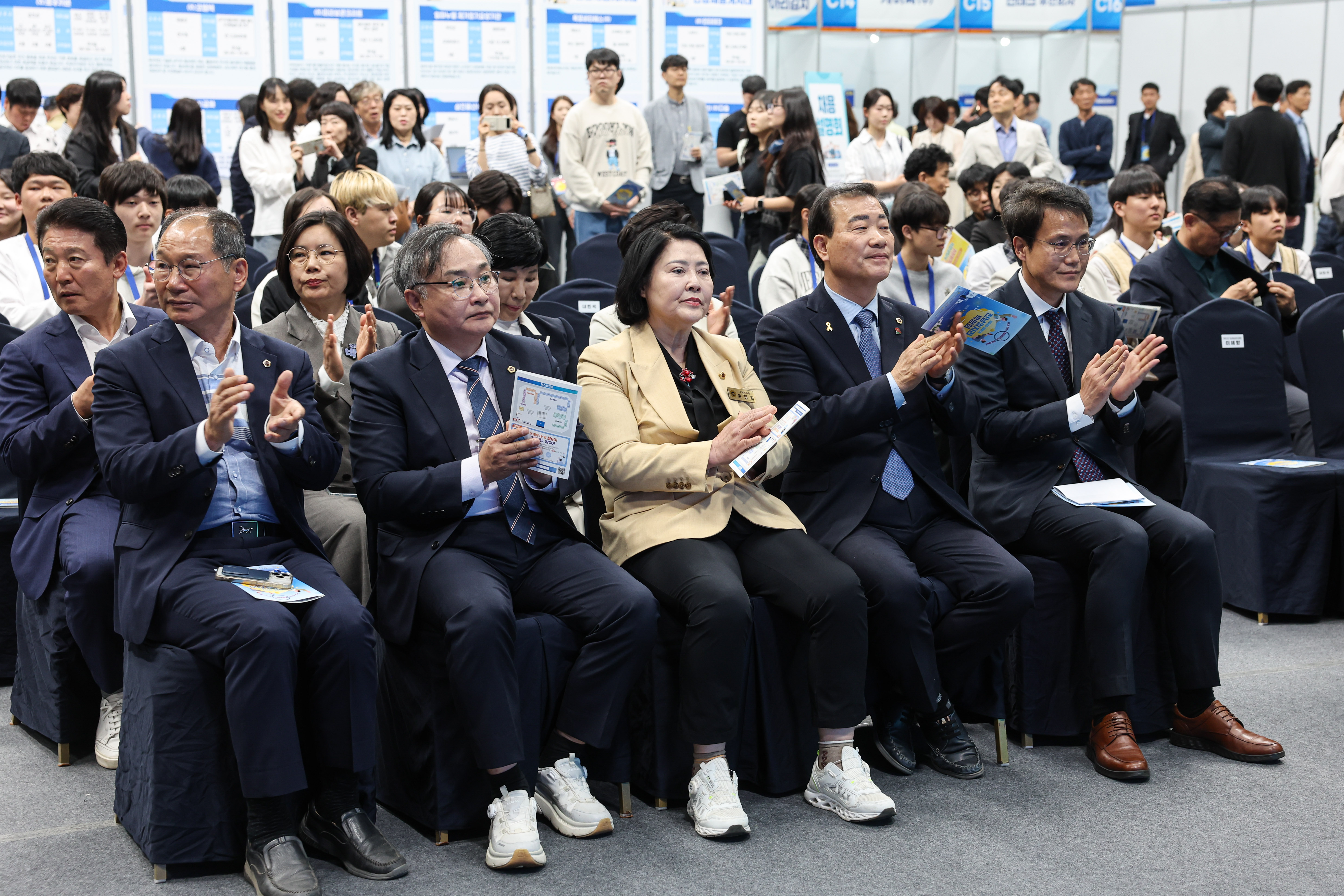 2025 상반기 전남일자리 박람회 첨부이미지 : 25년04월30일 2025 상반기 전남일자리 박람회 (29).jpg