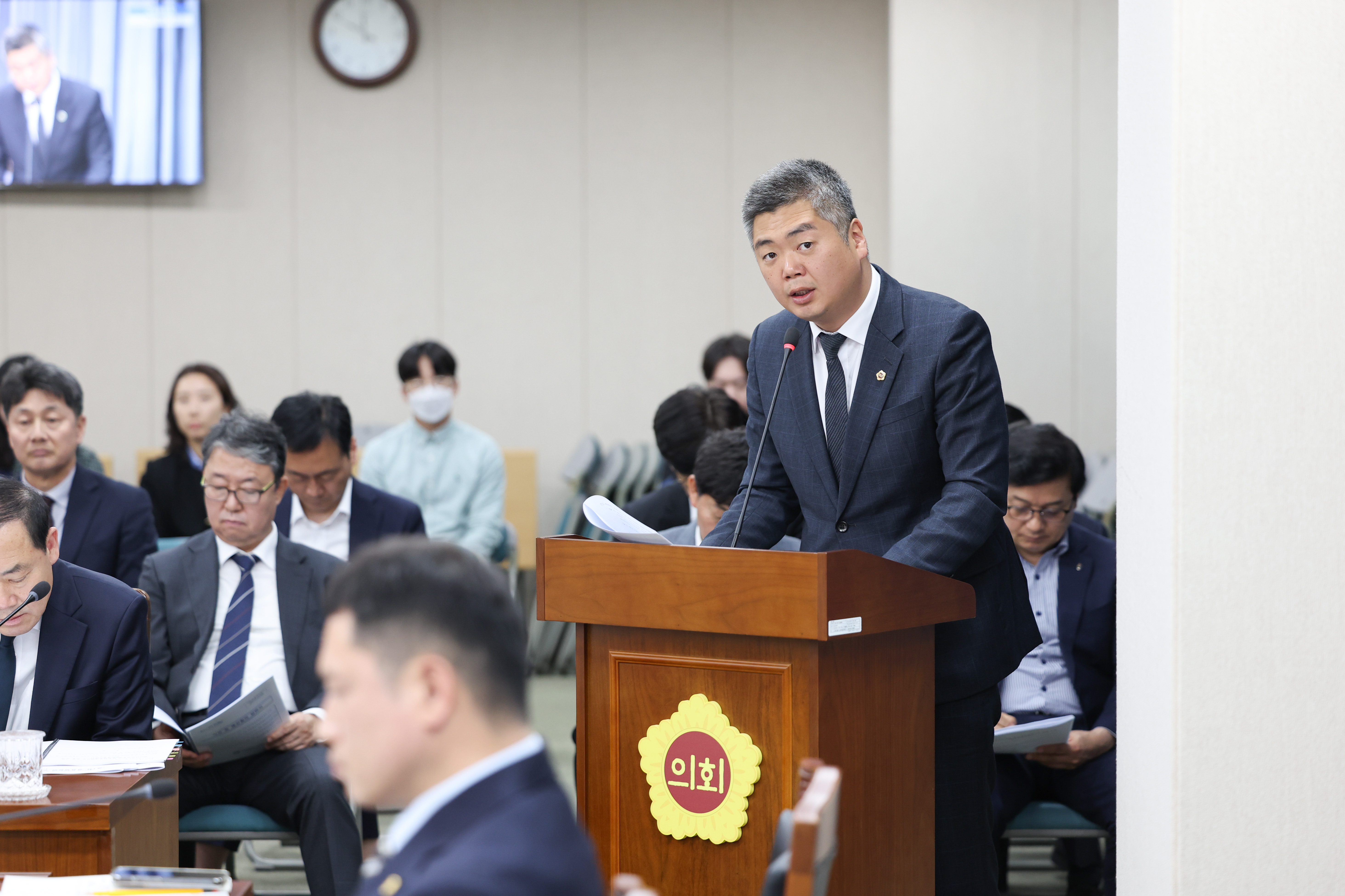 제390회 임시회 교육위원회 회의 첨부이미지 : 25년04월30일 제390회 임시회 교육위원회 회의 (15).jpg