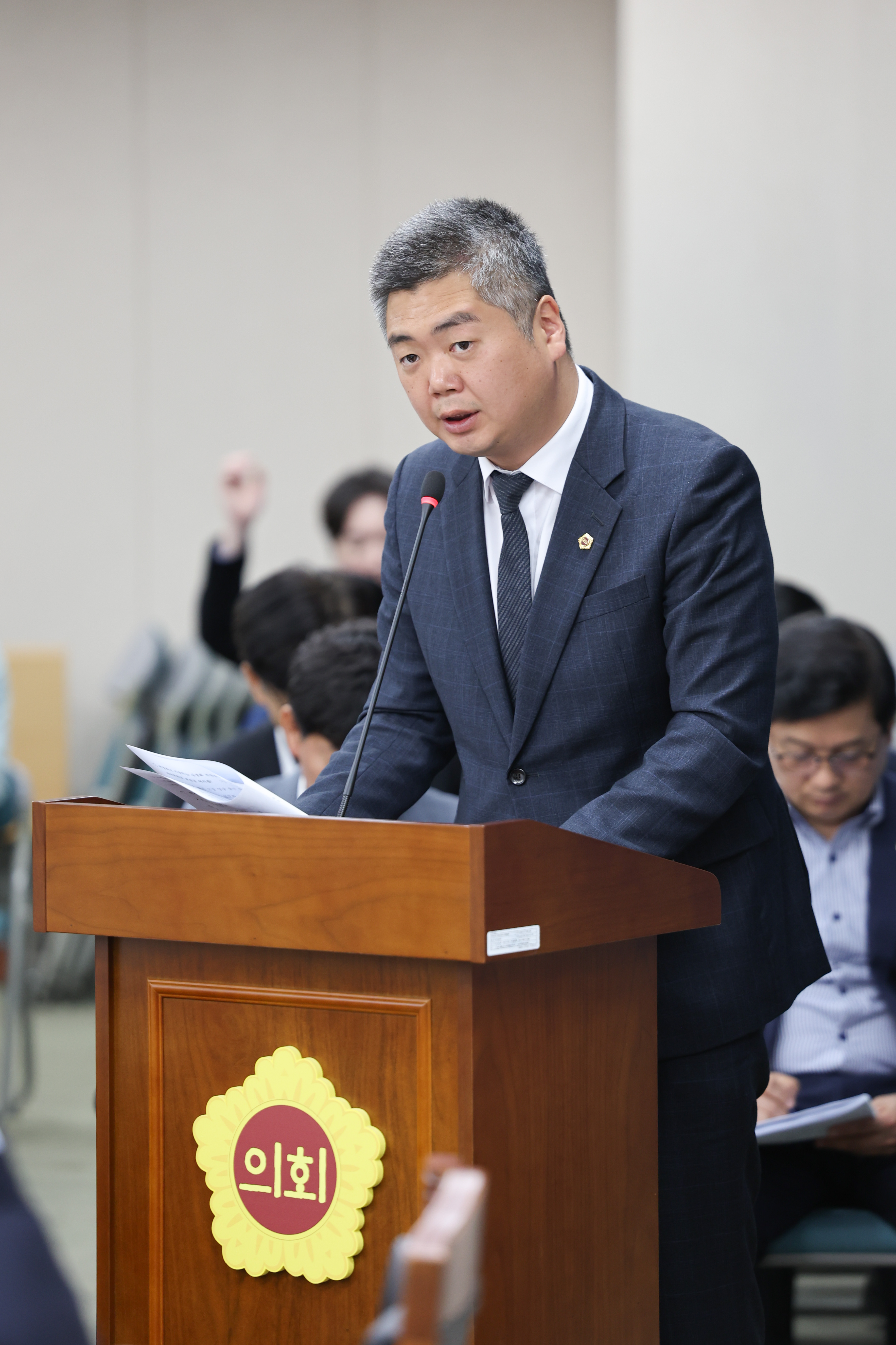 제390회 임시회 교육위원회 회의 첨부이미지 : 25년04월30일 제390회 임시회 교육위원회 회의 (16).jpg