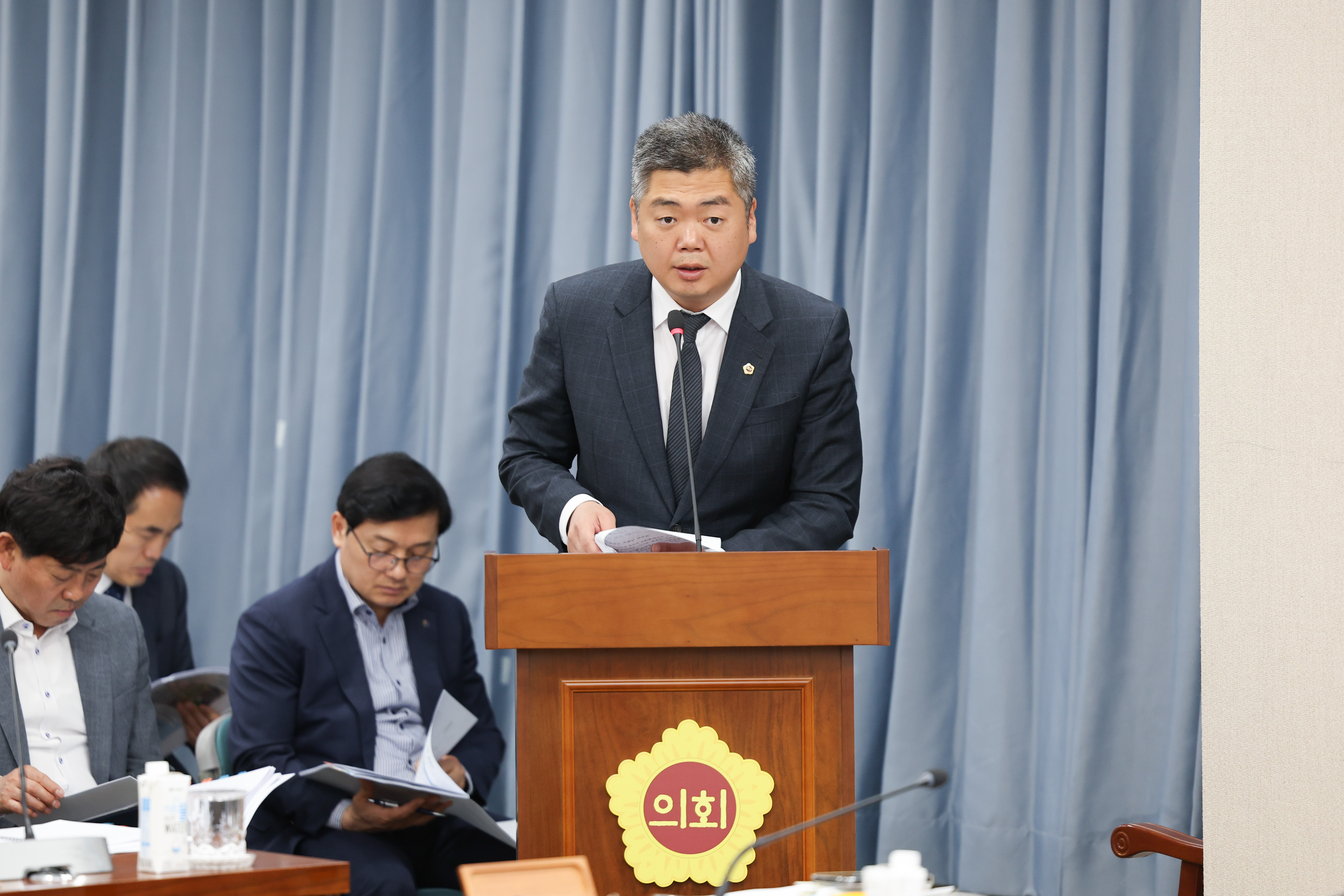 제390회 임시회 교육위원회 회의 첨부이미지 : 25년04월30일 제390회 임시회 교육위원회 회의 (14).jpg