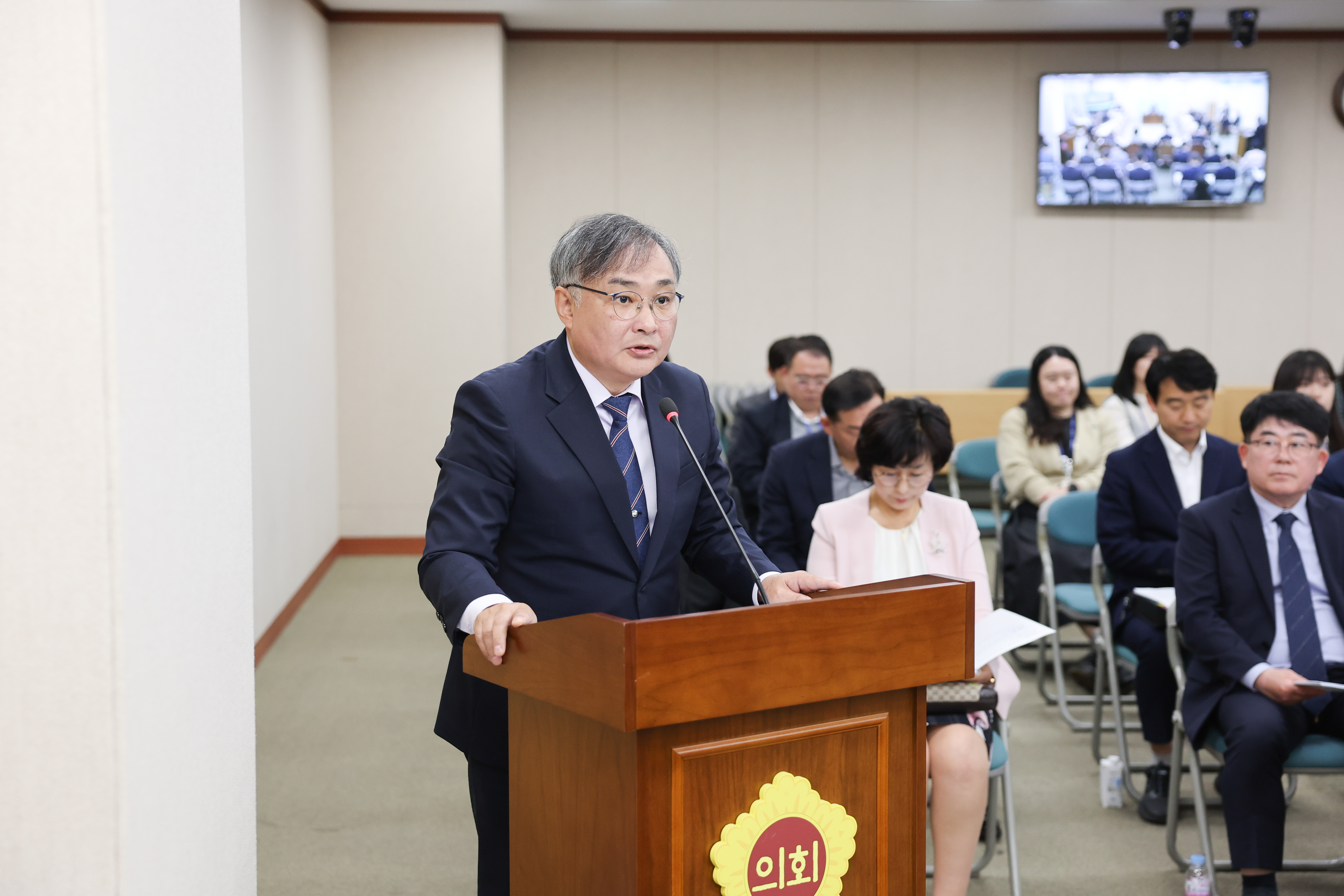 제390회 임시회 교육위원회 회의 첨부이미지 : 25년04월30일 제390회 임시회 교육위원회 회의 (4).jpg