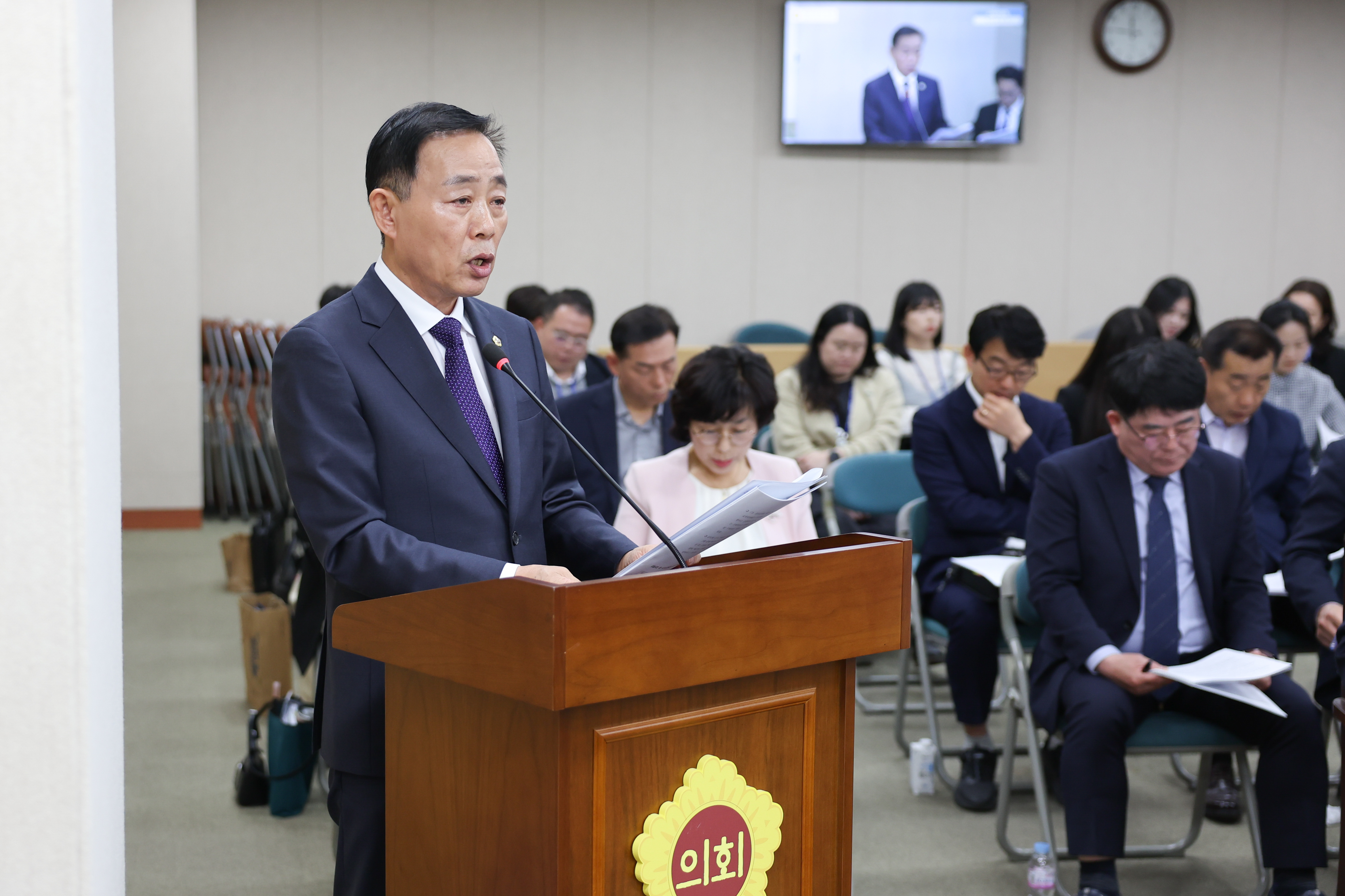 제390회 임시회 교육위원회 회의 첨부이미지 : 25년04월30일 제390회 임시회 교육위원회 회의 (10).jpg