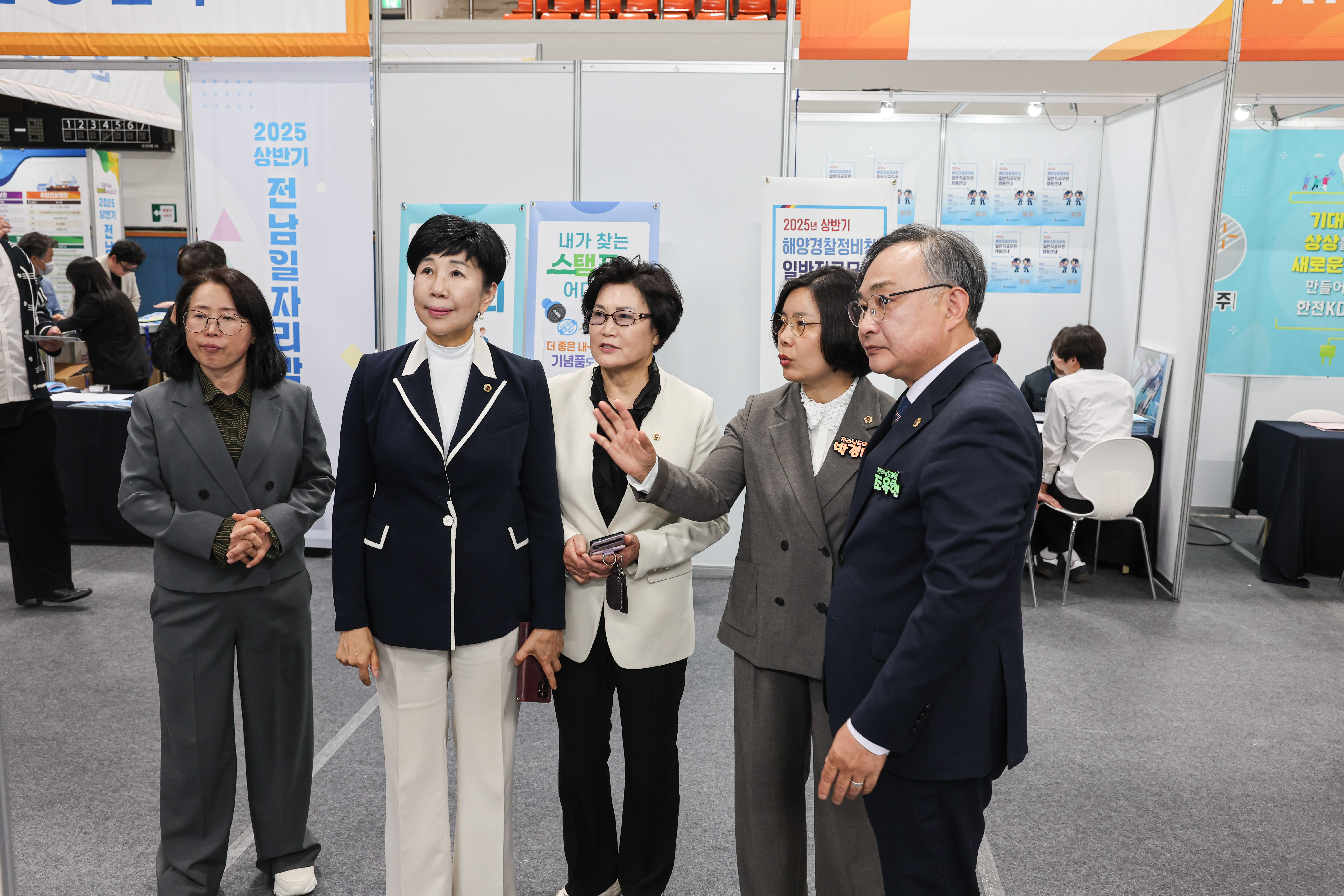 2025 상반기 전남일자리 박람회 첨부이미지 : 25년04월30일 2025 상반기 전남일자리 박람회 (18).jpg