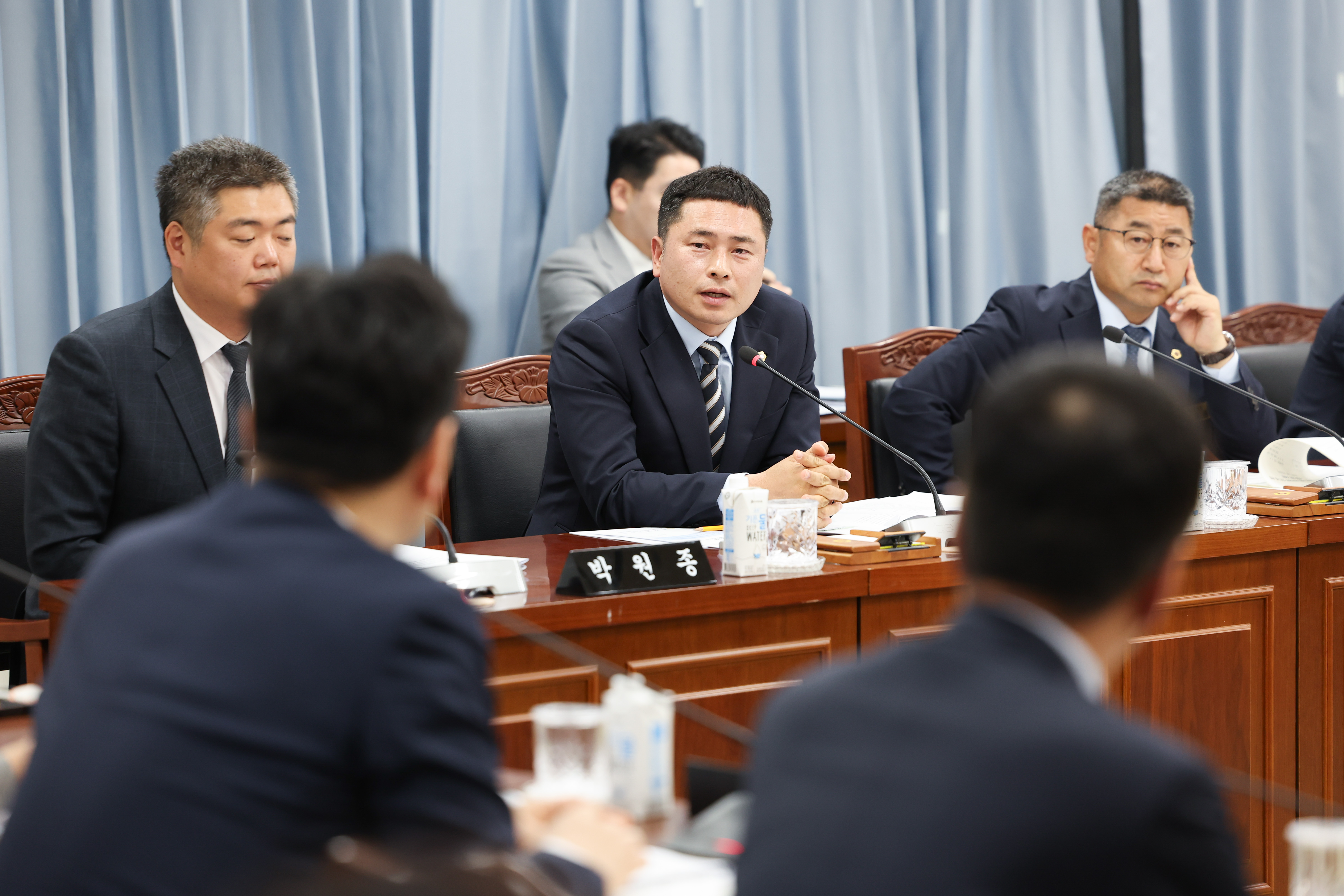 제390회 임시회 교육위원회 회의 첨부이미지 : 25년04월30일 제390회 임시회 교육위원회 회의 (19).jpg