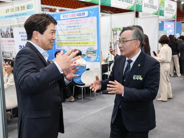 2025 상반기 전남일자리 박람회 첨부이미지 : 25년04월30일 2025 상반기 전남일자리 박람회 (10).jpg
