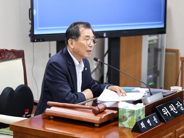 제390회 임시회 보건복지환경위원회 회의 첨부이미지 : 25년04월30월 제390회 임시회 보건복지환경위원회 회의 (2).jpg