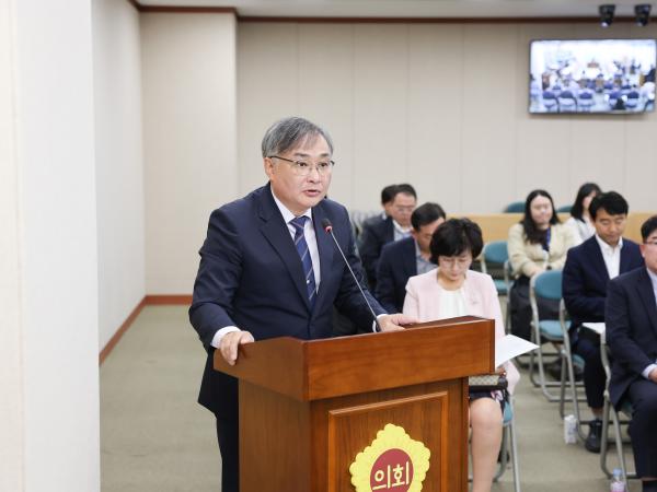 제390회 임시회 교육위원회 회의 첨부이미지 : 25년04월30일 제390회 임시회 교육위원회 회의 (4).jpg
