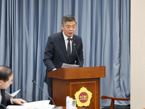 제390회 임시회 교육위원회 회의 첨부이미지 : 25년04월30일 제390회 임시회 교육위원회 회의 (13).jpg