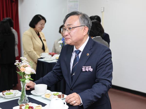2025 상반기 전남일자리 박람회 첨부이미지 : 25년04월30일 2025 상반기 전남일자리 박람회 (1).jpg