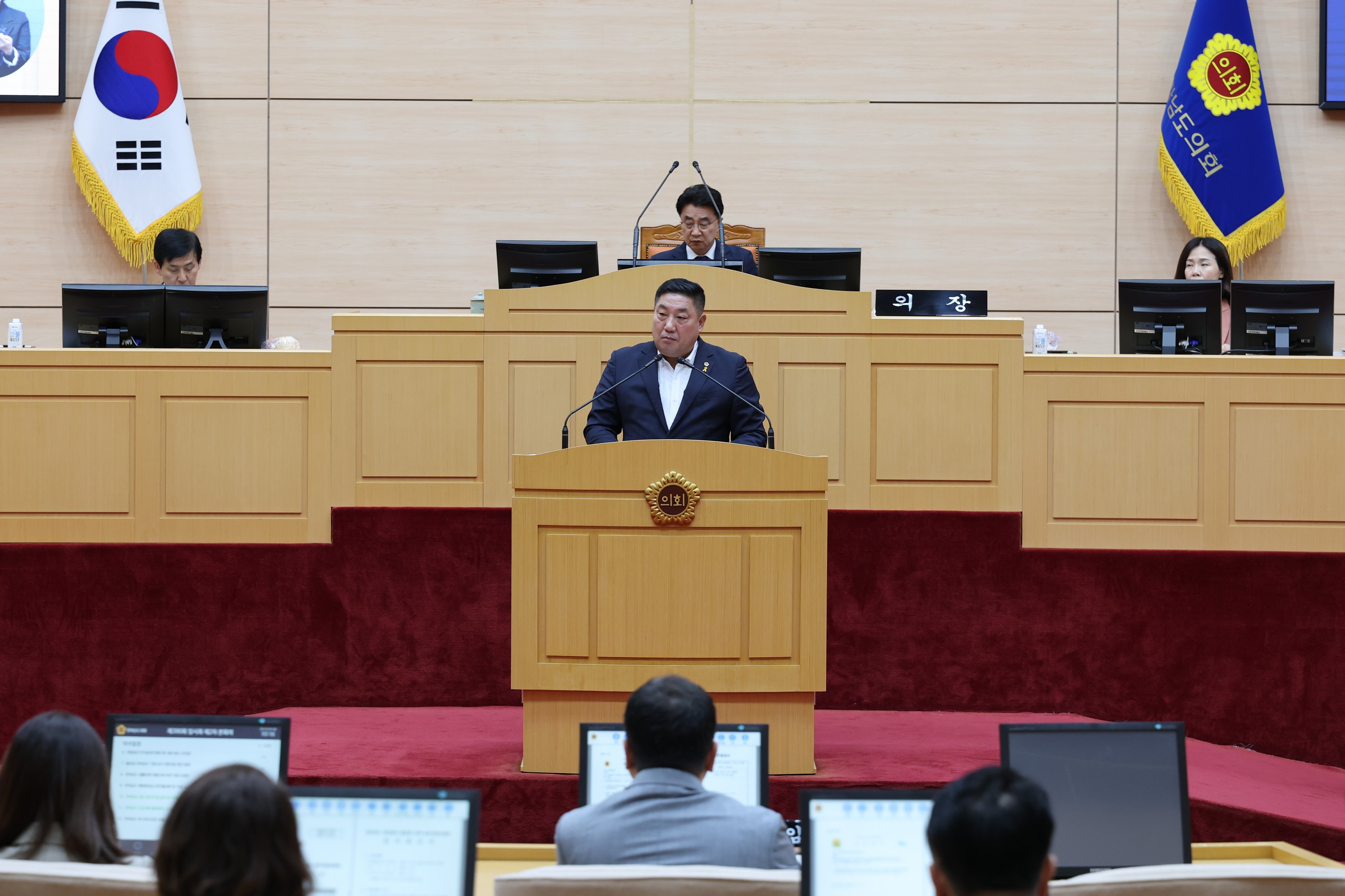 제390회 임시회 제2차 본회의 첨부이미지 : 25년05월09일 제390회 임시회 제2차 본회의 - 057.jpg