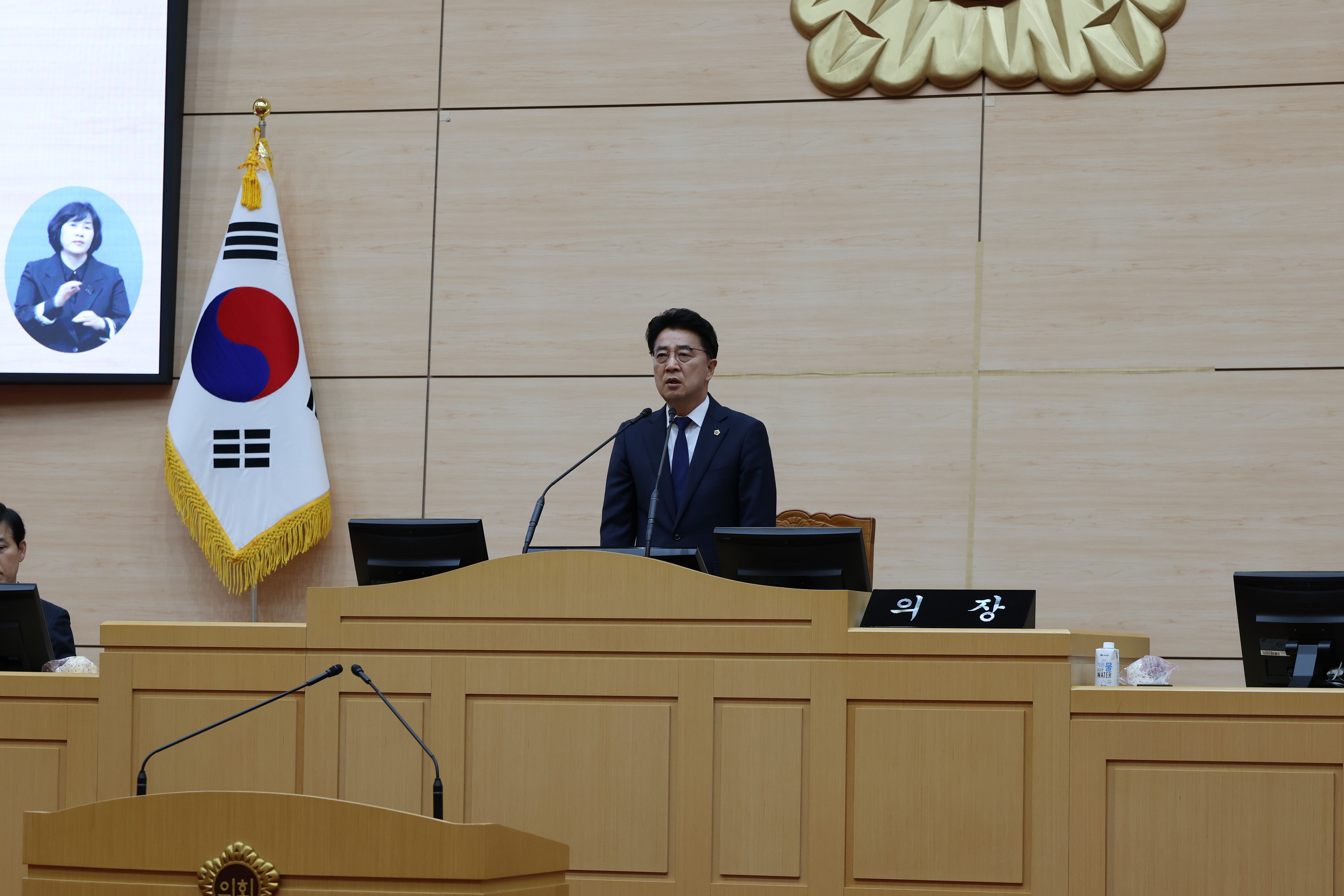 제390회 임시회 제2차 본회의 첨부이미지 : 25년05월09일 제390회 임시회 제2차 본회의 - 026.jpg