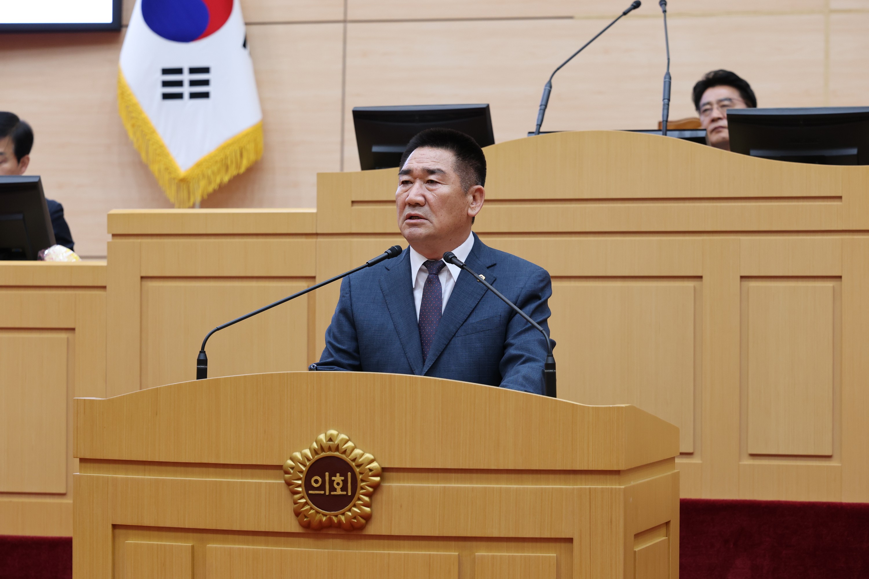 제390회 임시회 제2차 본회의 첨부이미지 : 25년05월09일 제390회 임시회 제2차 본회의 - 121.jpg