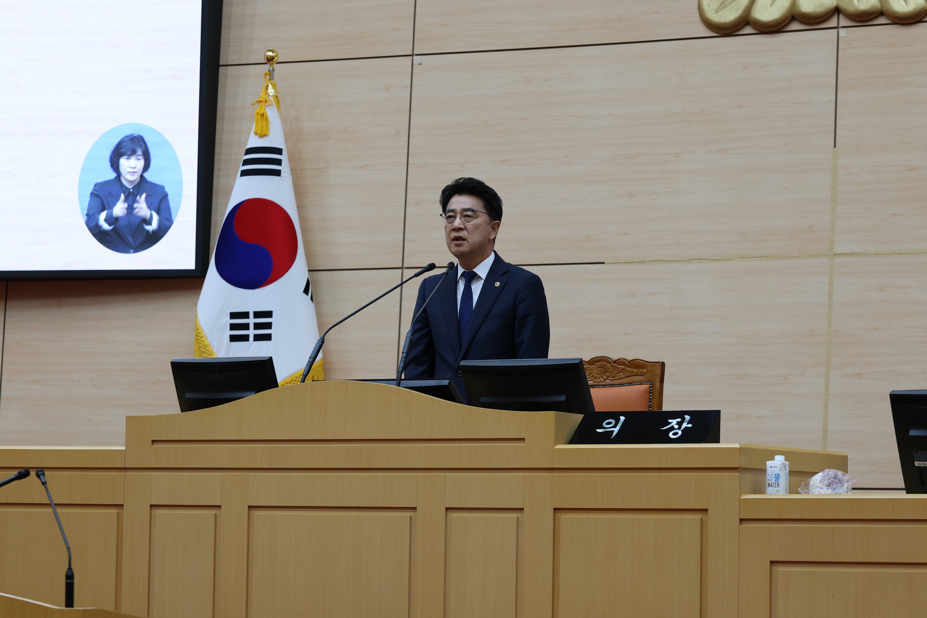 제390회 임시회 제2차 본회의 첨부이미지 : 25년05월09일 제390회 임시회 제2차 본회의 - 027.jpg
