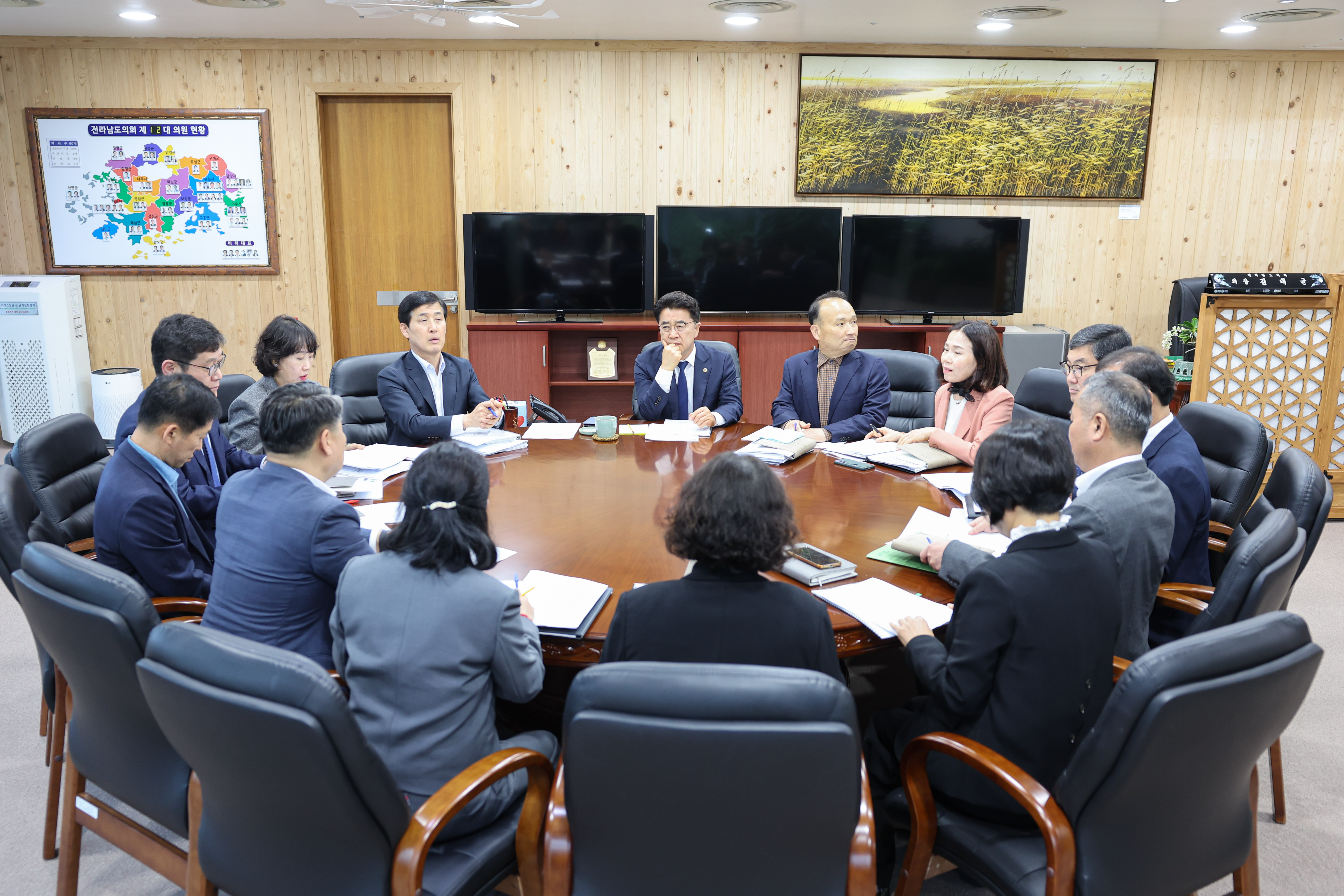 전라남도의회 5월 월례정책회의 첨부이미지 : 25년05월09일 전라남도의회 5월 월례정책회의 (2).jpg