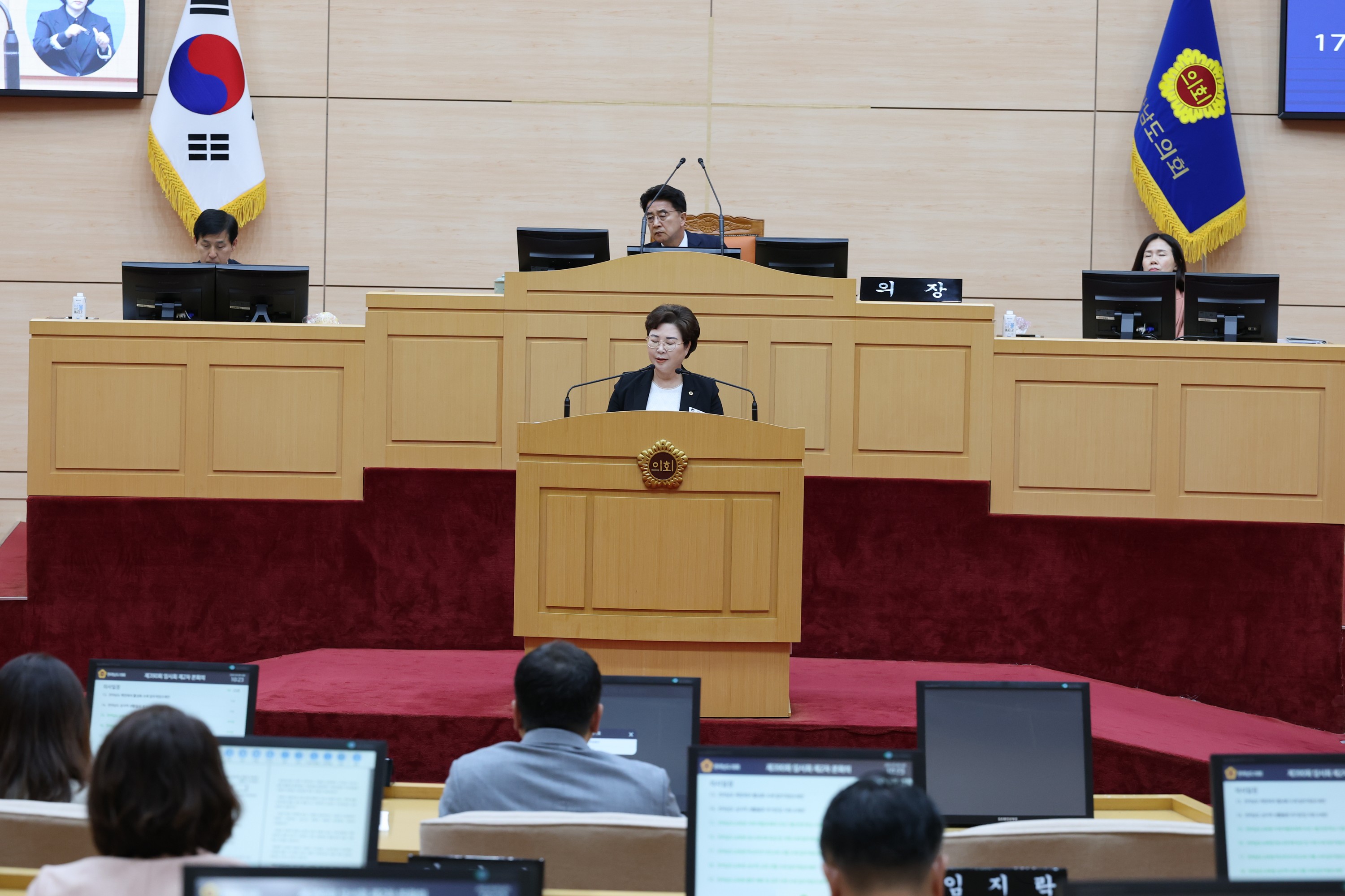 제390회 임시회 제2차 본회의 첨부이미지 : 25년05월09일 제390회 임시회 제2차 본회의 - 068.jpg