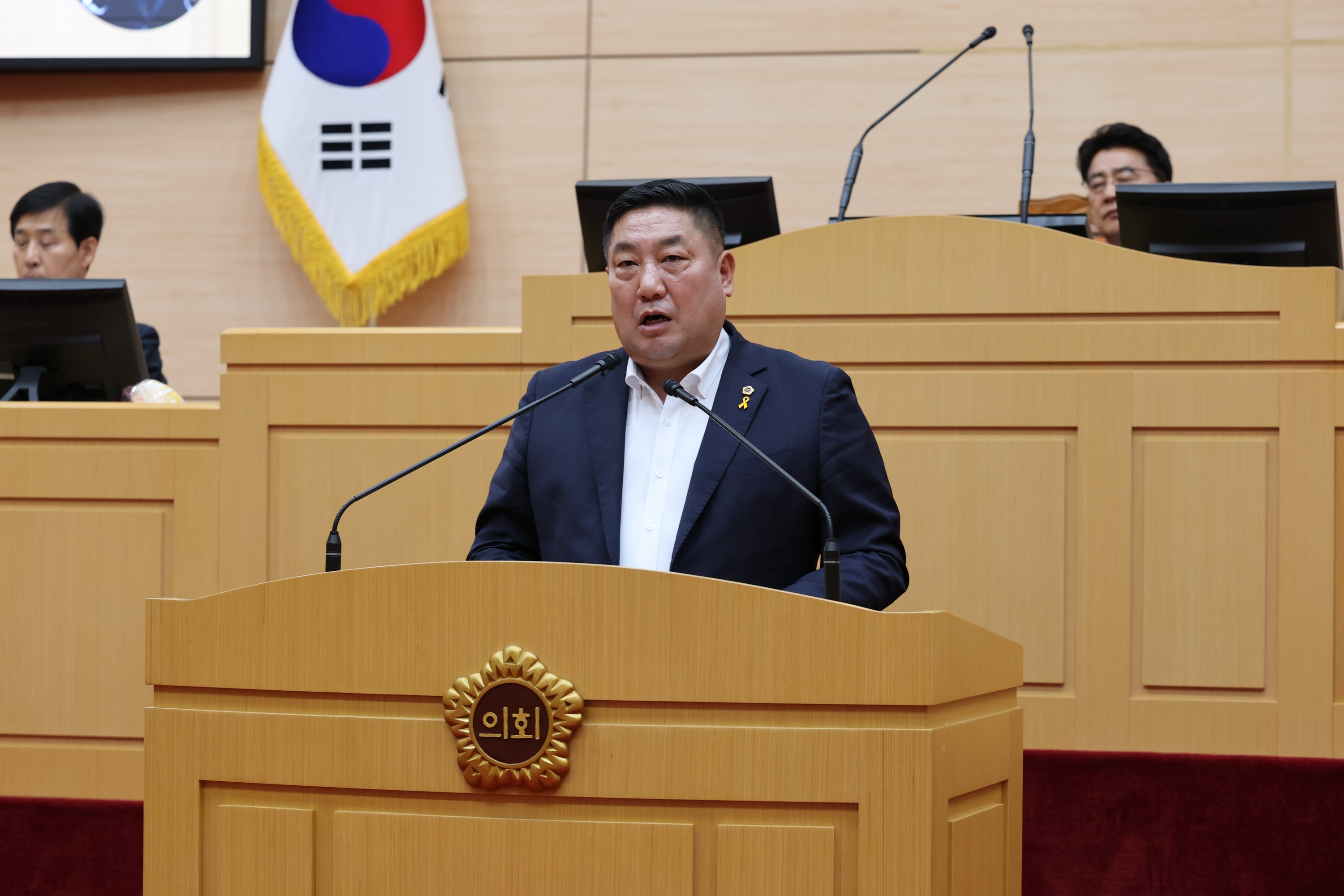 제390회 임시회 제2차 본회의 첨부이미지 : 25년05월09일 제390회 임시회 제2차 본회의 - 108.jpg