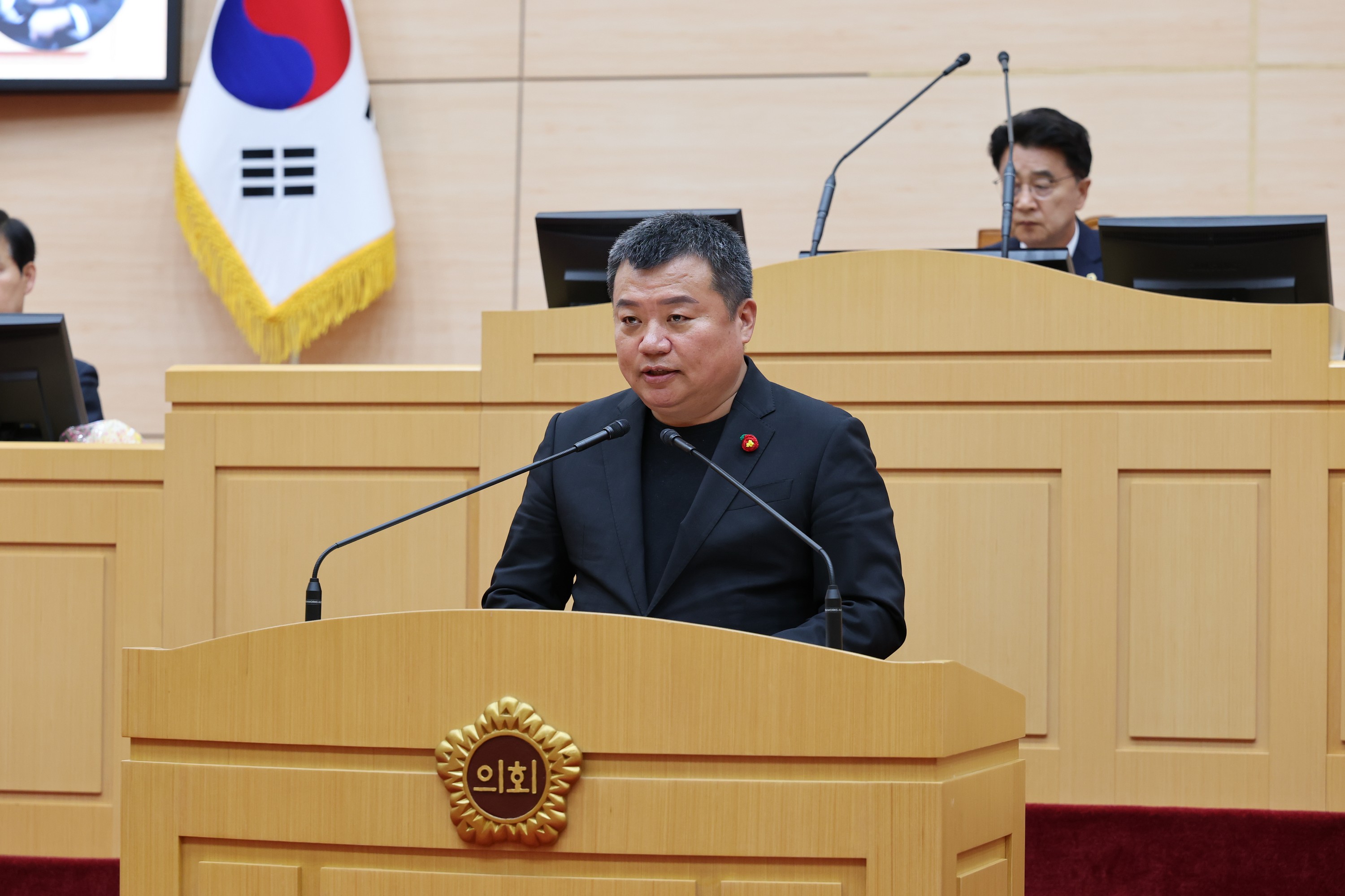 제390회 임시회 제2차 본회의 첨부이미지 : 25년05월09일 제390회 임시회 제2차 본회의 - 040.jpg