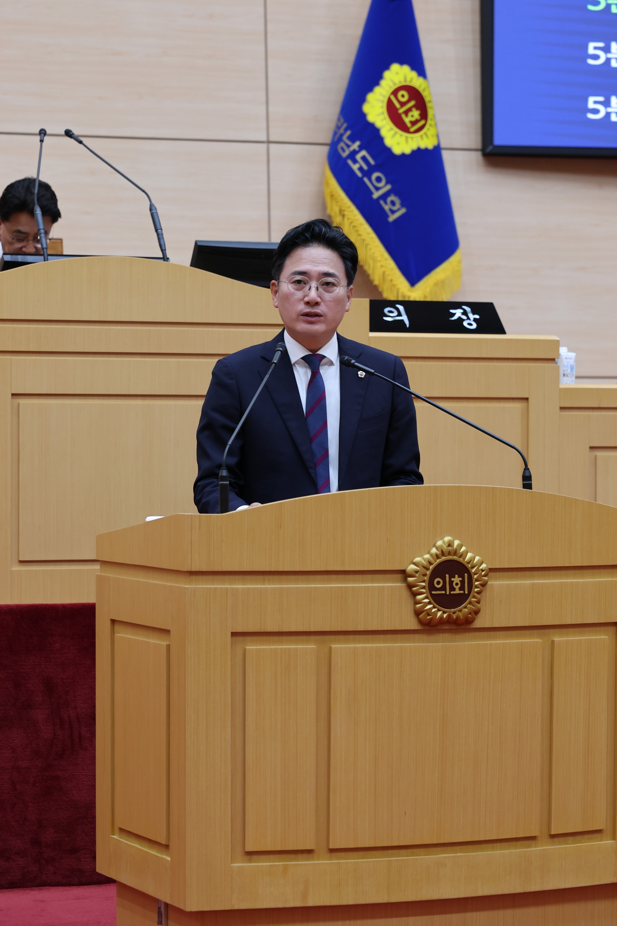 제390회 임시회 제2차 본회의 첨부이미지 : 25년05월09일 제390회 임시회 제2차 본회의 - 154.jpg