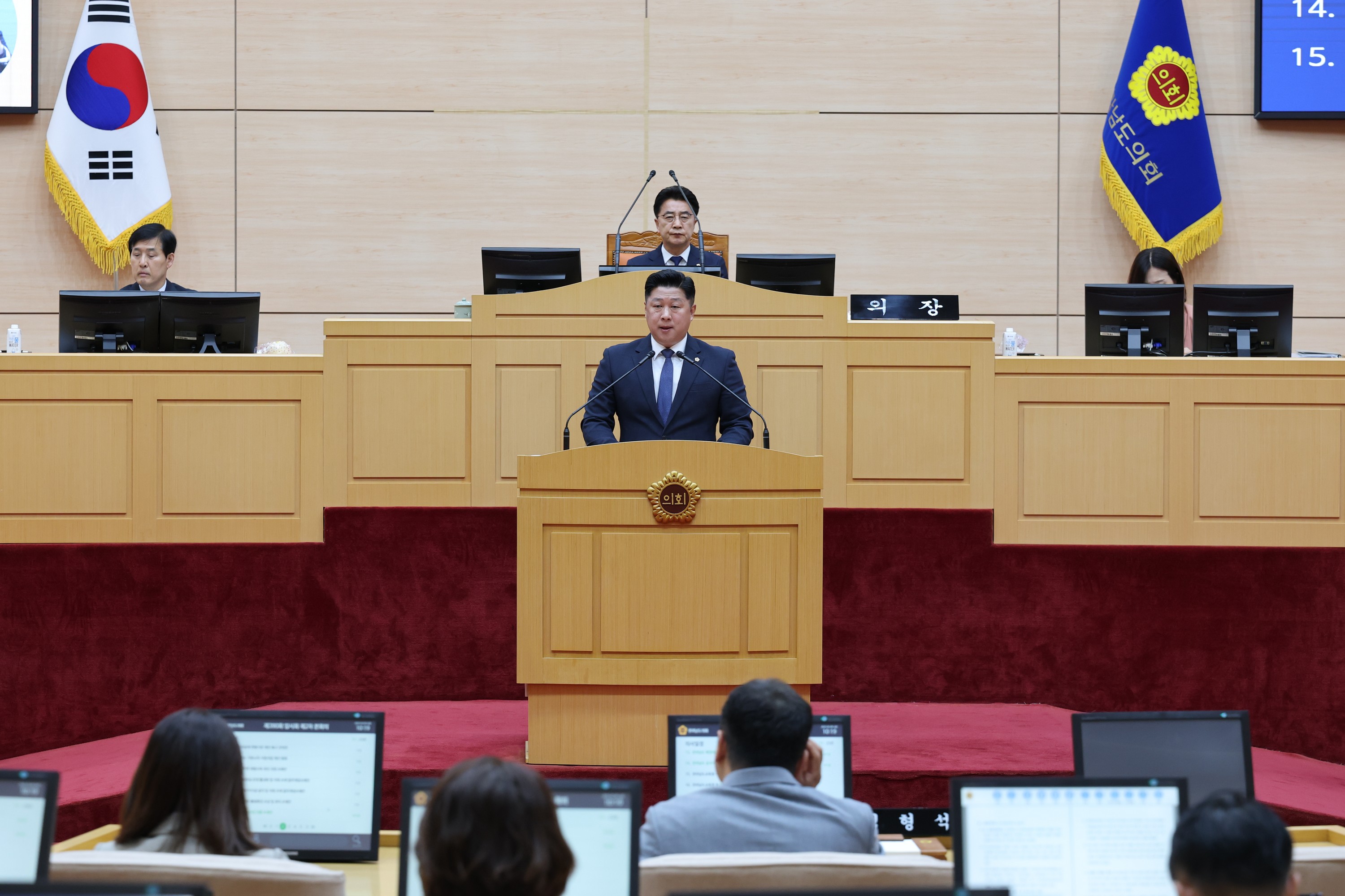 제390회 임시회 제2차 본회의 첨부이미지 : 25년05월09일 제390회 임시회 제2차 본회의 - 061.jpg
