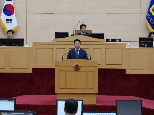 제390회 임시회 제2차 본회의 첨부이미지 : 25년05월09일 제390회 임시회 제2차 본회의 - 142.jpg