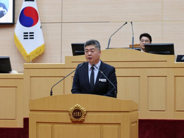 제390회 임시회 제2차 본회의 첨부이미지 : 25년05월09일 제390회 임시회 제2차 본회의 - 100.jpg
