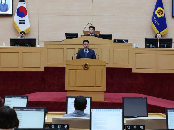 제390회 임시회 제2차 본회의 첨부이미지 : 25년05월09일 제390회 임시회 제2차 본회의 - 141.jpg