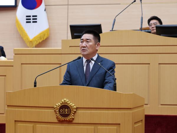 제390회 임시회 제2차 본회의 첨부이미지 : 25년05월09일 제390회 임시회 제2차 본회의 - 121.jpg