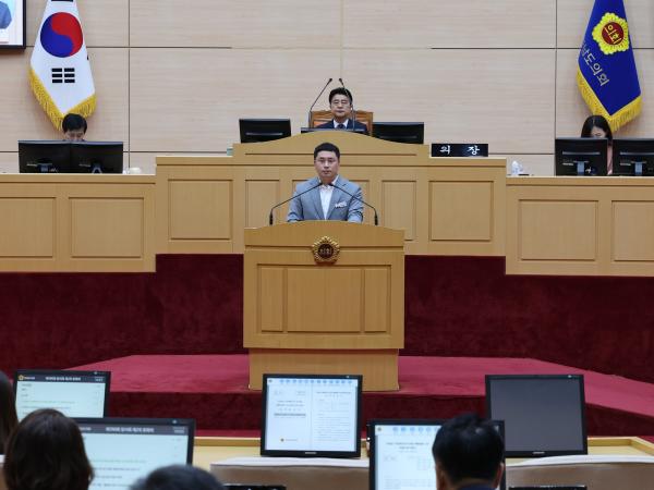 제390회 임시회 제2차 본회의 첨부이미지 : 25년05월09일 제390회 임시회 제2차 본회의 - 038.jpg